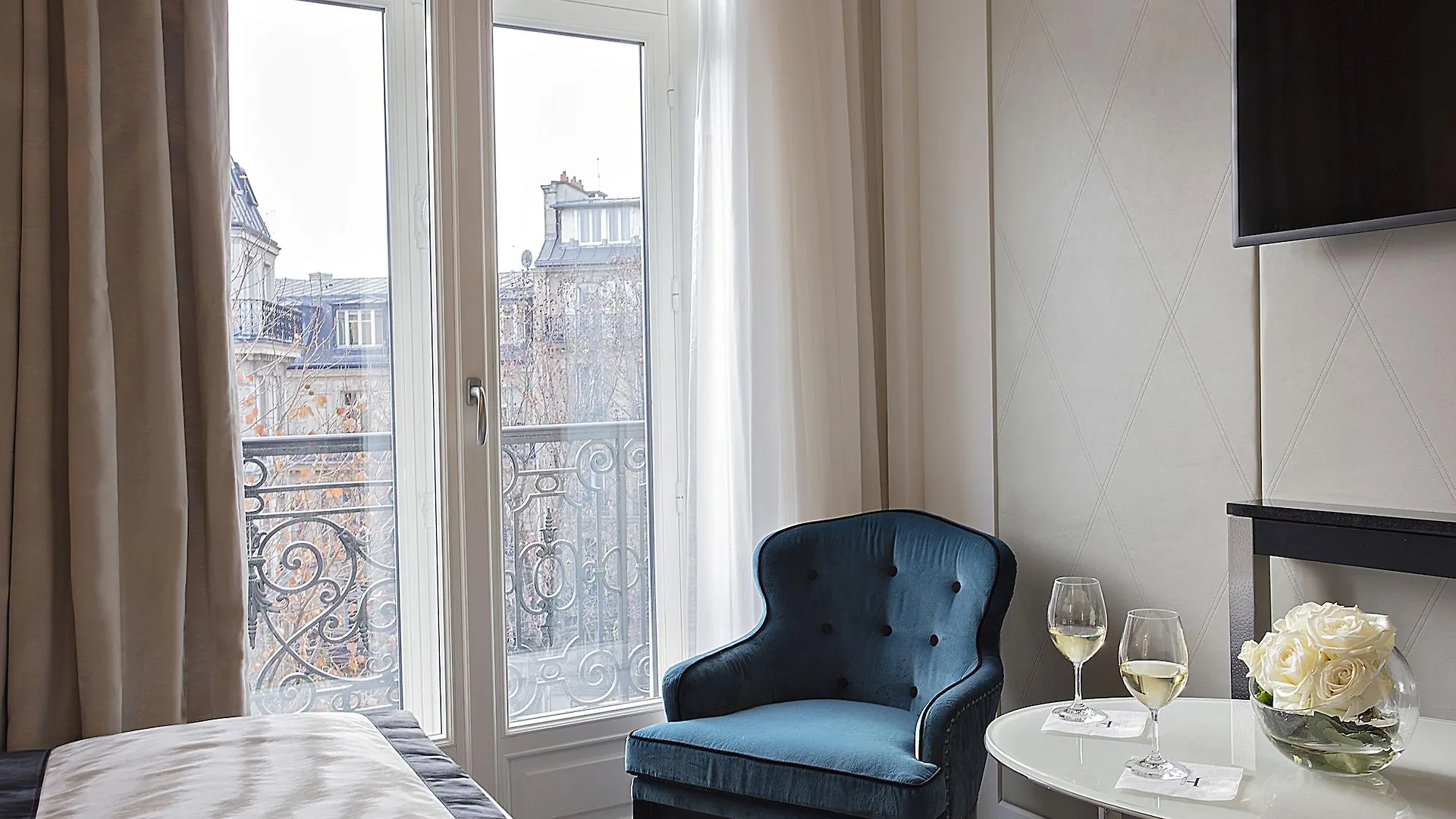 La Haussmann 4* פריז